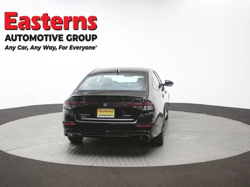 Used 2025 Honda Accord Sport image 38