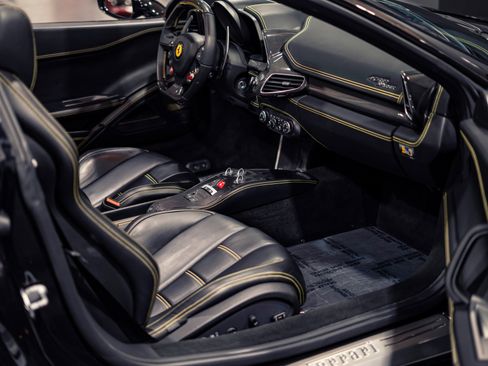 Used 2015 Ferrari 458 Spider RWD image 25