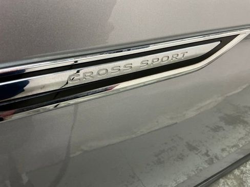 Used 2021 Volkswagen Atlas Cross Sport SE AWD/4WD image 8