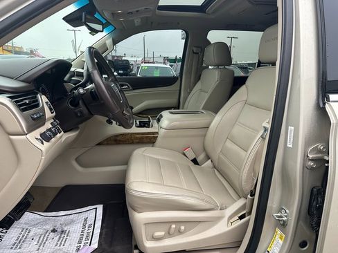 Used 2017 GMC Yukon Denali w/ Open Road Package image 19