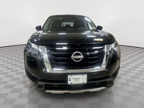 Used 2025 Nissan Pathfinder SL image 7