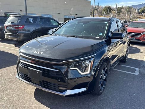 Used 2023 Kia Niro EX Touring image 16