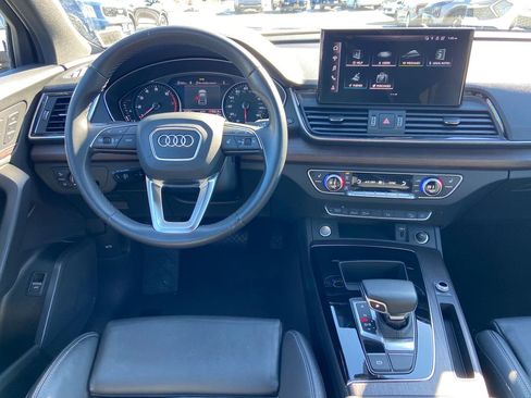 Used 2023 Audi Q5 2.0T Premium w/ Convenience Package image 11