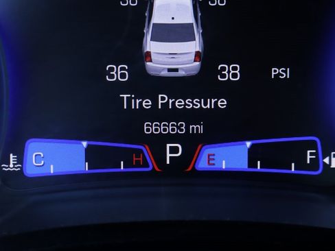 Used 2020 Chrysler 300 S image 22