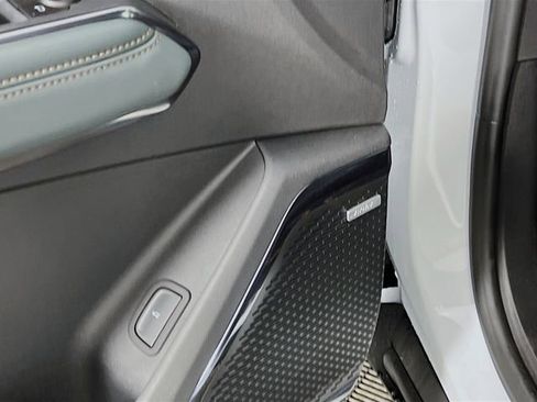 New 2026 GMC Acadia AT4 w/ Super Cruise Package image 18