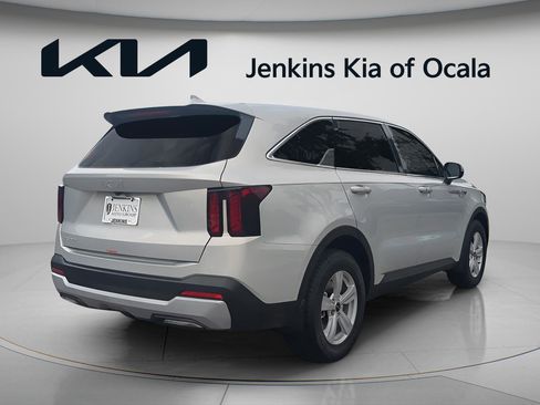 New 2026 Kia Sorento LX image 3