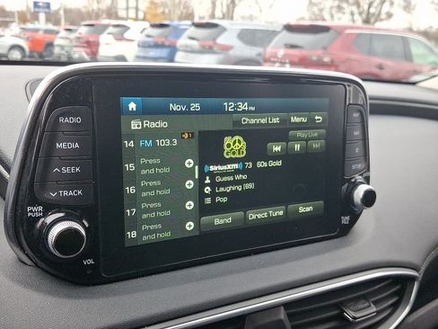 Used 2020 Hyundai Santa Fe Limited image 16