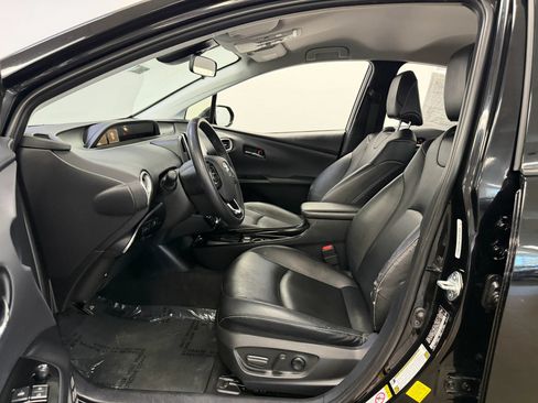 Used 2020 Toyota Prius Prime XLE FWD image 13