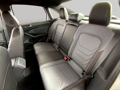 Used 2025 Volkswagen Jetta GLI Autobahn FWD image 20