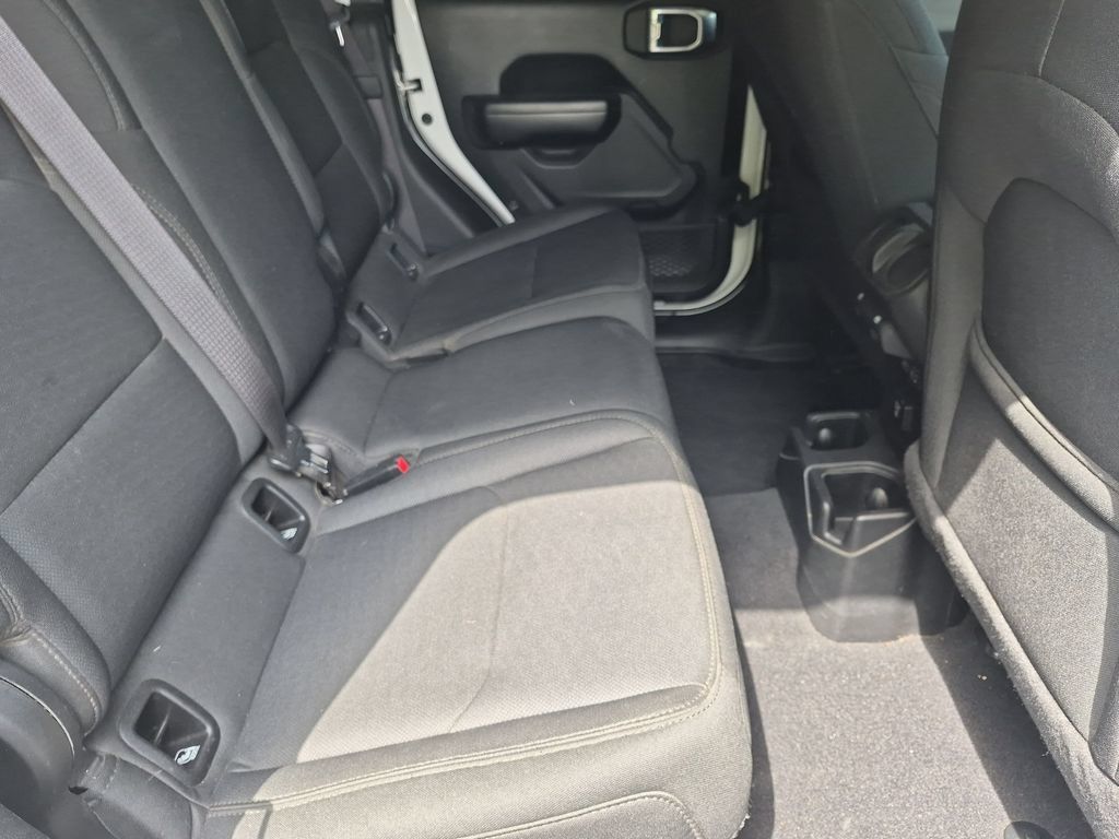 Used 2021 Jeep Gladiator Sport AWD/4WD image 19