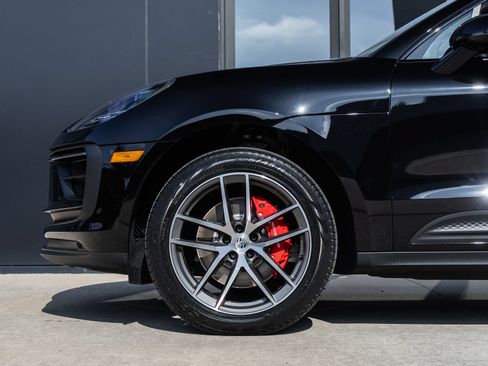 Certified 2026 Porsche Macan S AWD/4WD image 13
