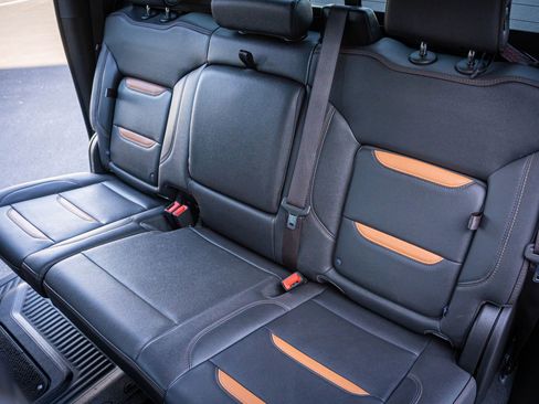 Used 2024 GMC Sierra 1500 AT4 w/ Technology Package image 29