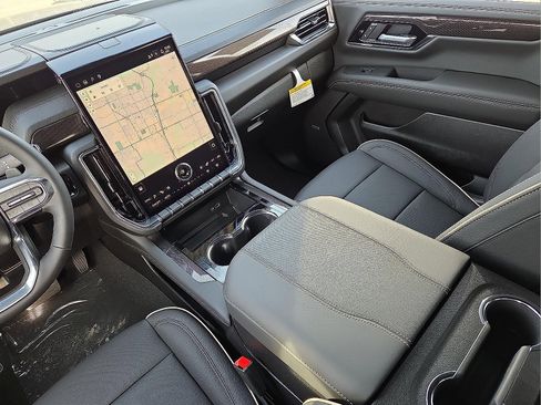 New 2026 GMC Yukon XL Elevation w/ Elevation Premium Package image 14