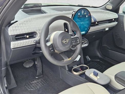 New 2026 MINI Cooper 2-Door Hardtop FWD image 9