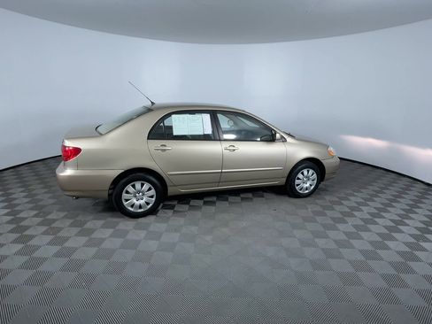 Used 2004 Toyota Corolla LE image 9