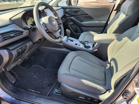 Used 2024 Subaru Crosstrek 2.0i Premium image 9