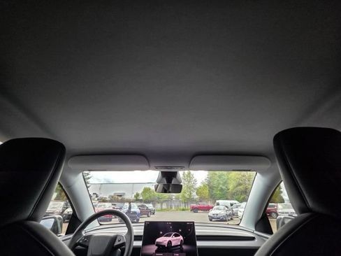 Used 2026 Tesla Model Y AWD image 58