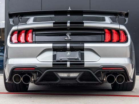 Used 2020 Ford Mustang Shelby GT500 w/ Carbon Fiber Track Pack RWD image 7