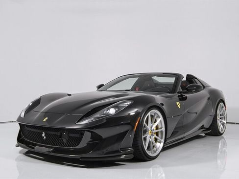 Used 2022 Ferrari 812 GTS RWD image 4