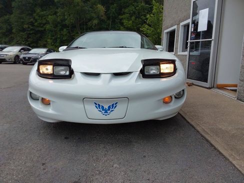 Used 2002 Pontiac Firebird Coupe w/ Opt Pkg RWD image 12