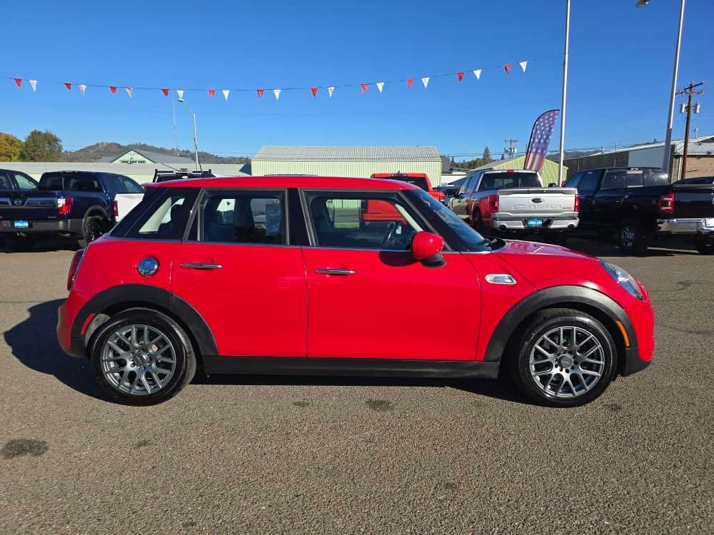 Used 2020 MINI Cooper S w/ Storage Package FWD image 6