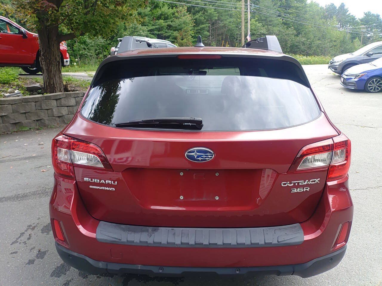 Used 2017 Subaru Outback 3.6R Limited AWD/4WD image 8