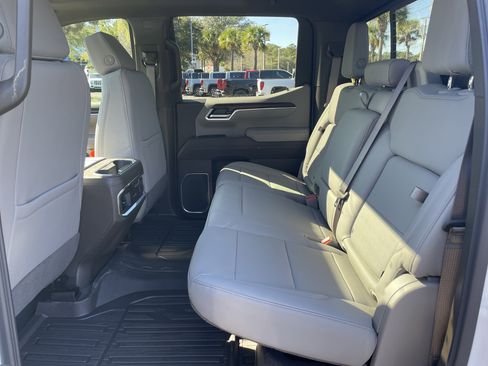 New 2026 GMC Sierra 1500 SLT w/ SLT Premium Plus Package image 31