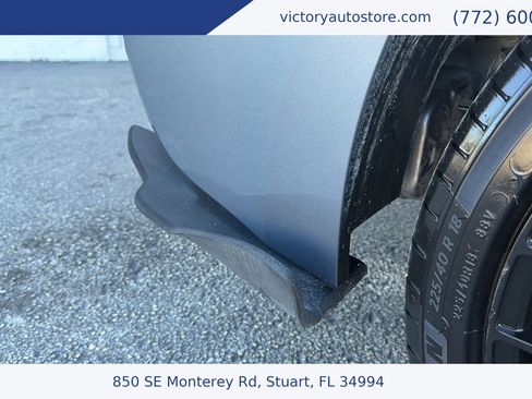 Used 2020 Toyota Corolla LE image 12