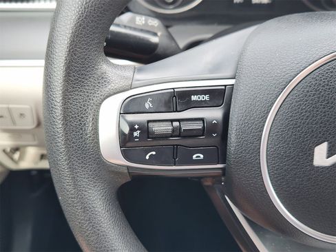 Used 2022 Kia K5 LXS image 36