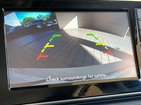 Used 2025 Nissan Versa SV image 22