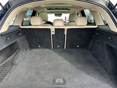 Used 2021 Mercedes-Benz GLC 300 4MATIC image 10