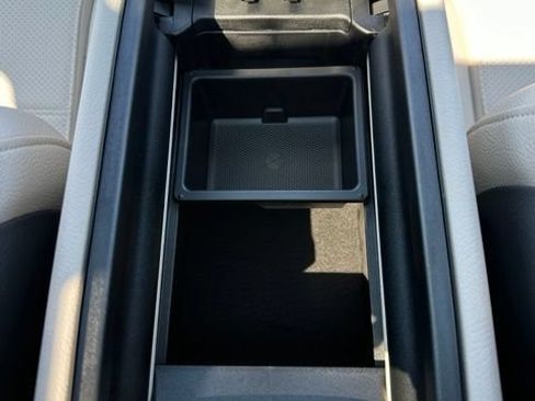 Used 2026 Mercedes-Benz GLC 300 4MATIC image 37
