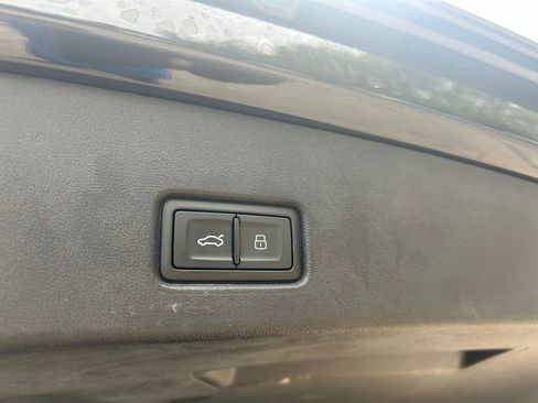 Used 2023 Audi Q4 e-tron Premium Plus image 44