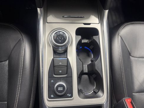 Used 2021 Ford Explorer Limited w/ Equipment Group 301A image 24