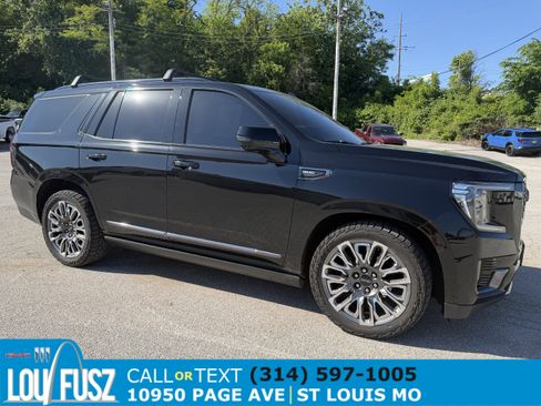Used 2023 GMC Yukon Denali Ultimate AWD/4WD image 1