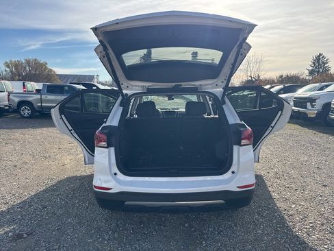 Used 2022 Chevrolet Equinox LT image 32