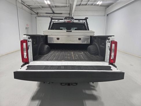 Used 2023 Ford F250 XL w/ FX4 Off-Road Package AWD/4WD image 5