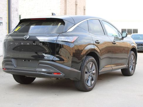 Used 2025 Nissan Murano SL image 3