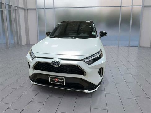 Certified 2022 Toyota RAV4 XSE image 3