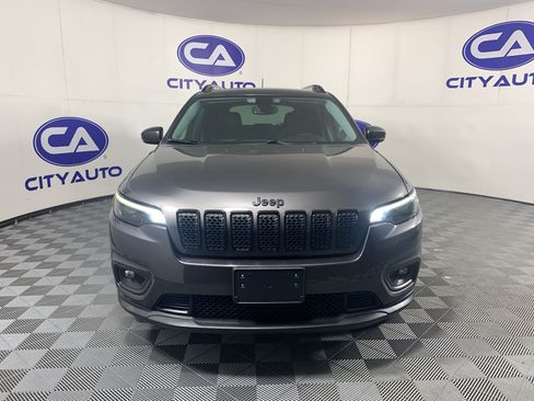 Used 2019 Jeep Cherokee Latitude Plus AWD/4WD image 9