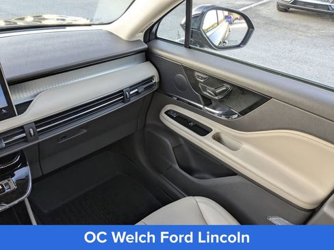 Used 2024 Lincoln Corsair FWD w/ Equipment Group 101A image 20