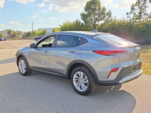 New 2026 Buick Envista Preferred image 3