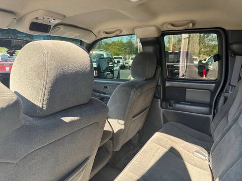 Used 2003 Chevrolet Silverado 2500 4x4 Extended Cab image 13
