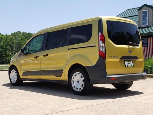 Used 2018 Ford Transit Connect XL FWD image 3