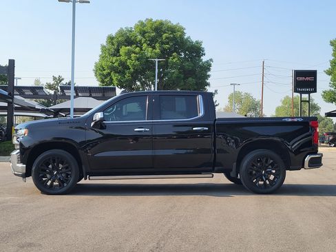 Used 2020 Chevrolet Silverado 1500 LTZ w/ LTZ Plus Package AWD/4WD image 4