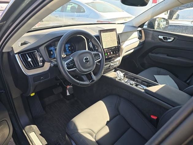 Used 2026 Volvo XC60 B5 Plus AWD/4WD image 7