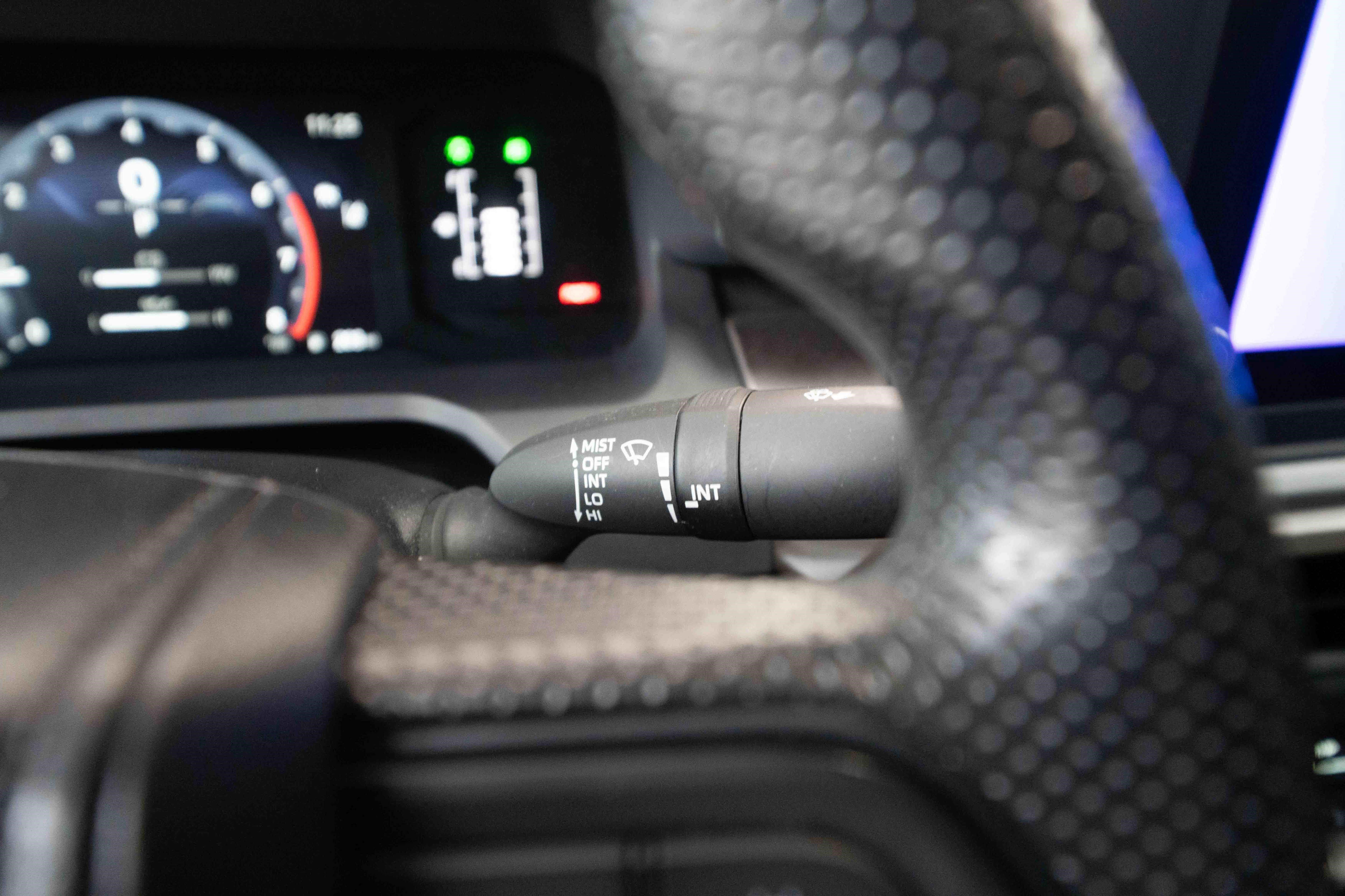 Used 2024 Toyota Tacoma SR5 AWD/4WD image 14