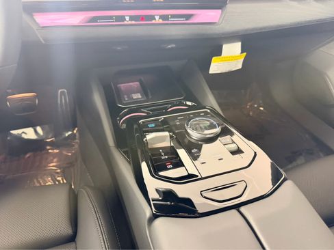New 2027 BMW i5 eDrive40 w/ M Sport Package RWD image 15