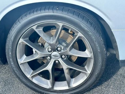Used 2022 Dodge Challenger GT image 5