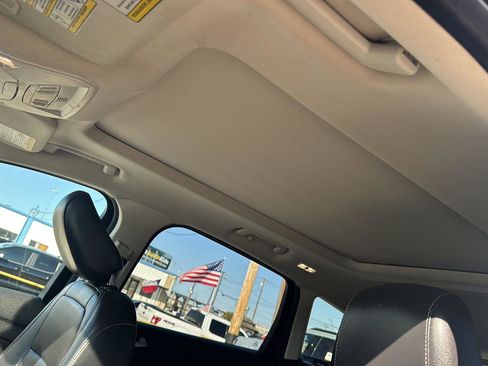 Used 2019 Ford Escape SEL image 13